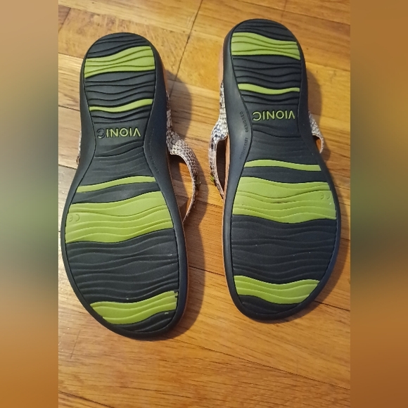Vionic sandals - Picture 3 of 3